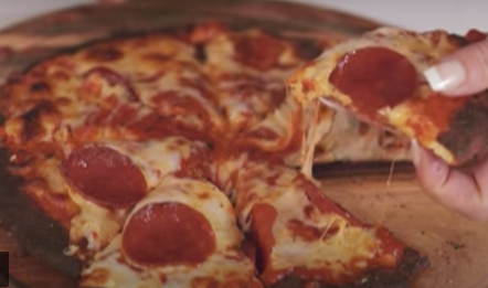 Easy Keto Skillet Pizza