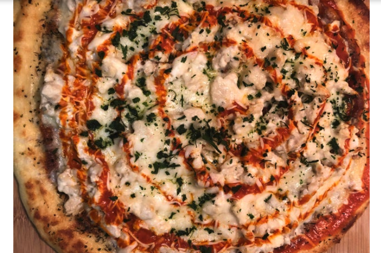 Keto Buffalo Chicken Pizza